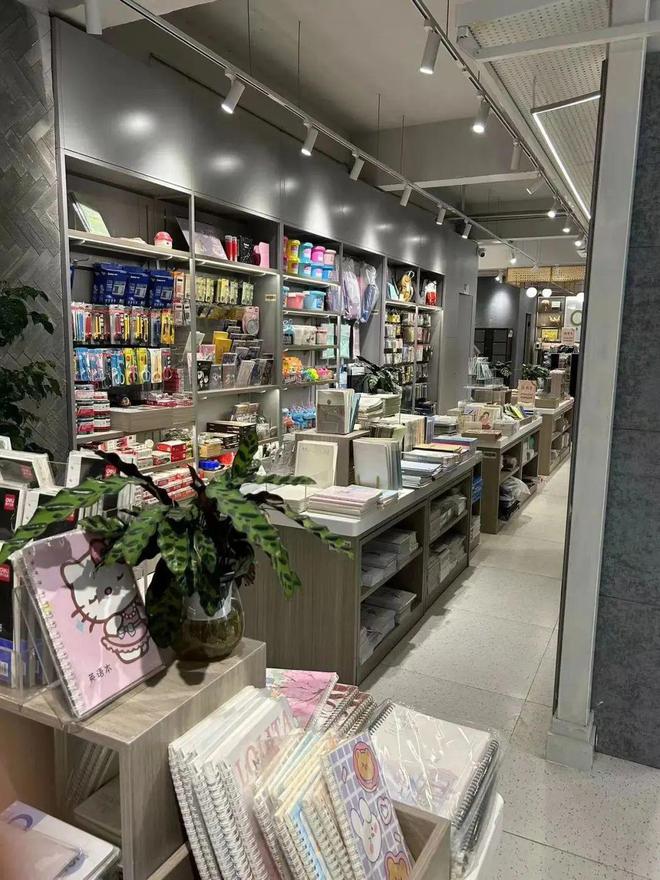 澄海舊書店的新生 從日用雜品到文化地標(biāo)的華麗轉(zhuǎn)身